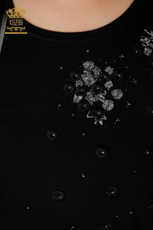 بلوزة نسائية - مزخرفة بالزهور - أسود - 79032 | كازي
