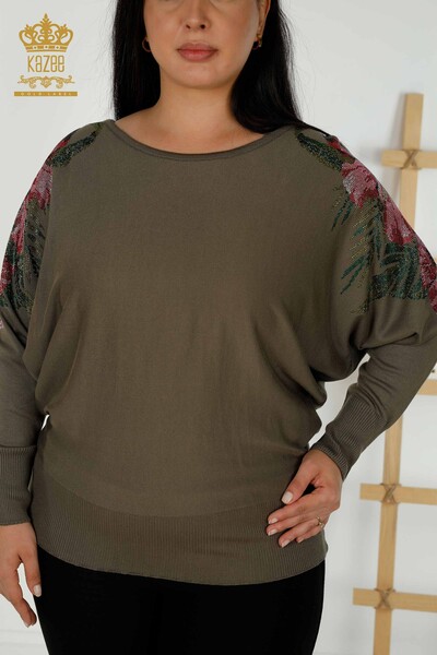 تريكو للنساء بالجملة سترة الكتف مزينة بالزهور كاكي - 16133 | كازي - Kazee (1)