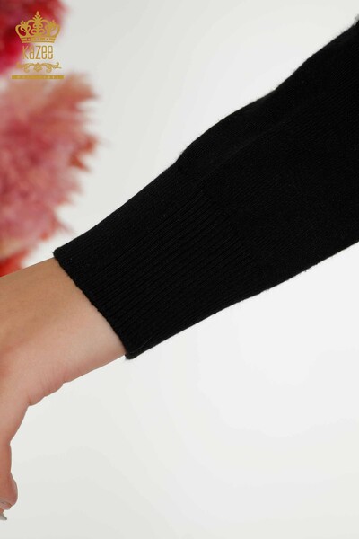سترة تريكو نسائية بالجملة باللون الأسود مع تطريز زهرة ملونة - 16934 | كازي - Thumbnail