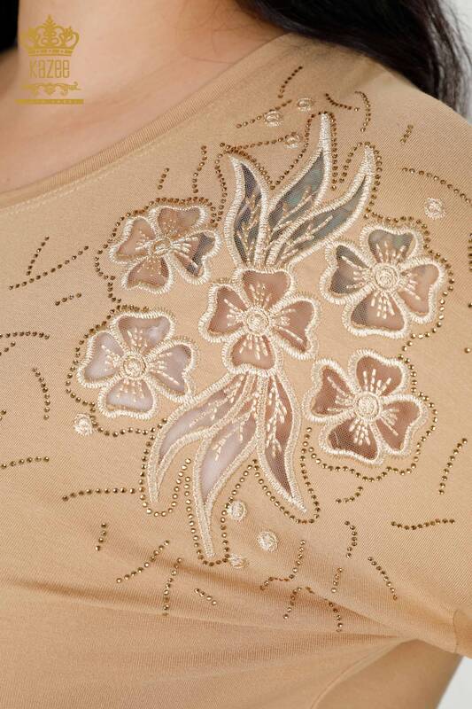 Camicetta da donna all'ingrosso motivo floreale beige - 77950 | KAZEE