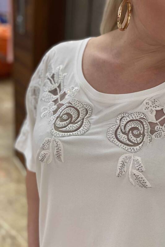 Bluză de damă cu ridicata cu detaliu din tul și broderie cu piatră - 77456 | Kazee