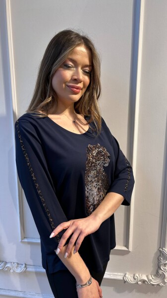 بلوزة - بنقشة جلد النمر - كحلي - 80041 | كازي (طقم من 3 قطع L-XL-2XL) - 4