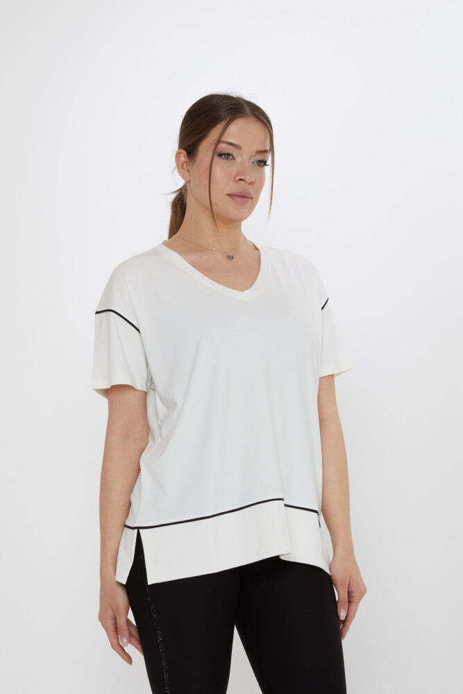 بلوزة بياقة على شكل حرف V، لون بيج فاتح - 80002 | كازي (طقم من 3 قطع بمقاسات M-L-XL) - 2