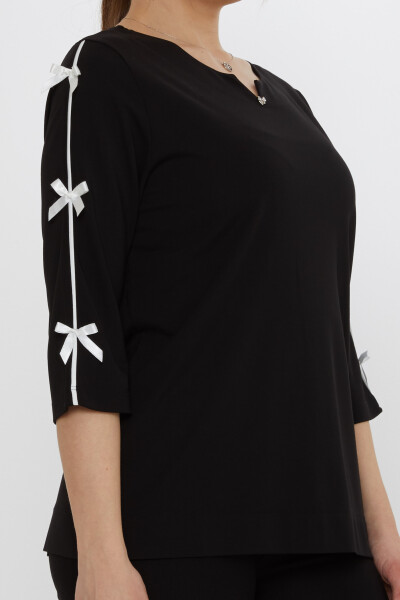 بلوزة بأكمام مزينة بفيونكة باللون الأسود - 80051 | كازي (مجموعة من 3 مقاسات L-XL-2XL) - 4