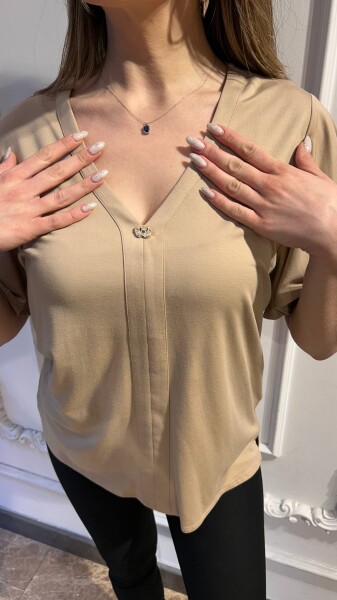 بلوزة - رقبة على شكل حرف V - بيج - 80026 | كازي (طقم من 3 قطع بمقاسات M-L-XL) - 3