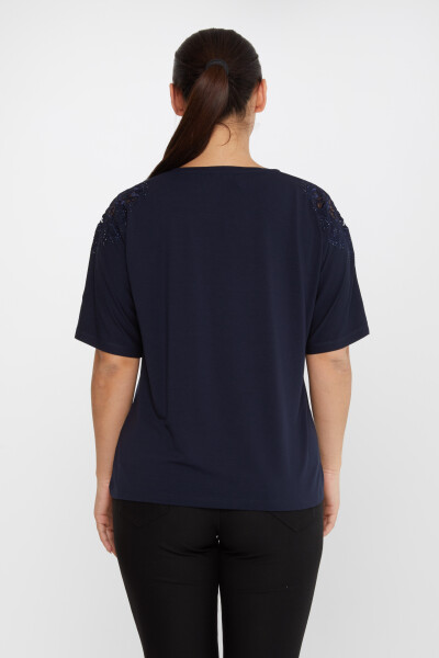 بلوزة وردية مطرزة باللون الأزرق الداكن - 80062 | كازي (مجموعة من 4 مقاسات L-XL-2XL-3XL) - 5