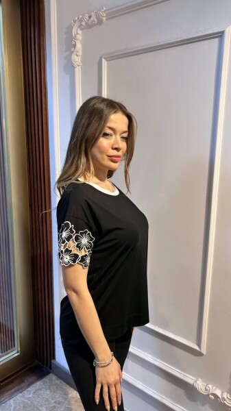 Blouse Floral Detail Black - 80004 | KAZEE (3-Piece Set M-L-XL) - KAZEE (1)