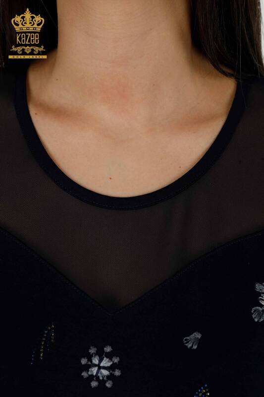 Bluză de damă cu ridicata cu detaliu din tul bleumarin - 79133 | KAZEE