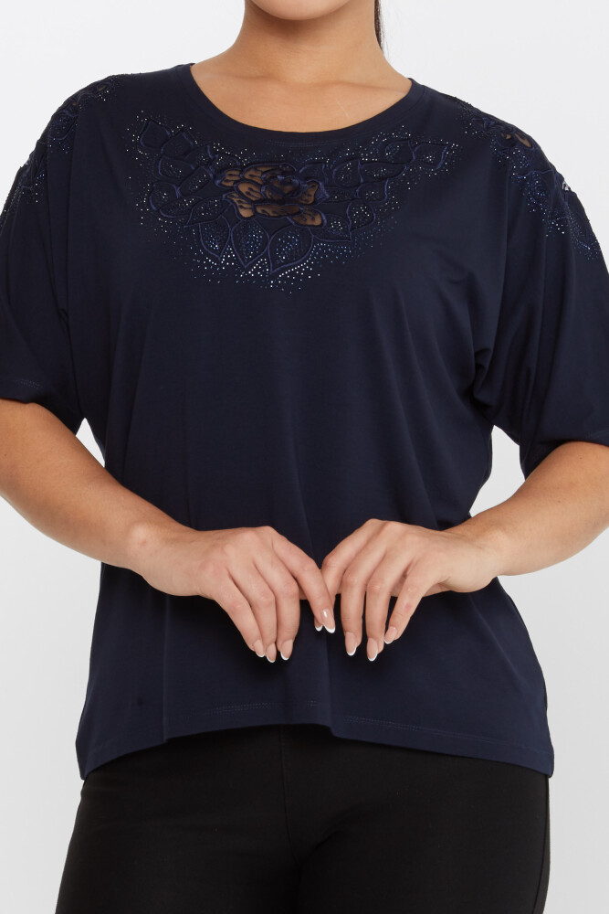 Bluzka z haftem Rose Stoned Navy Blue - 80062 | KAZEE (zestaw 4 sztuk L-XL-2XL-3XL) - 3