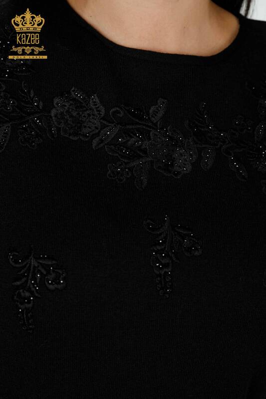 Maglione maglieria donna all'ingrosso nero con motivo floreale-16800 / KAZEE