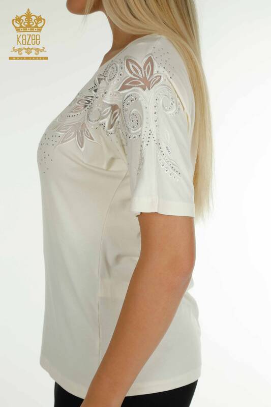 Bluză de damă cu ridicata cu modele florale Ecru - 79093 | KAZEE
