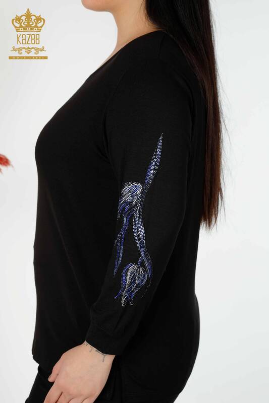 Bluză de damă cu ridicata cu modele florale neagră - 77908 | KAZEE