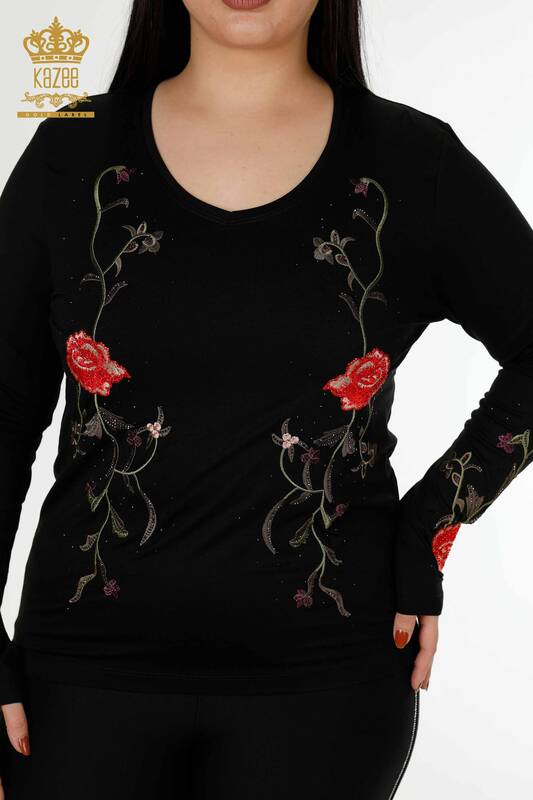 Bluză de damă cu ridicata cu model trandafir neagră - 79044 | KAZEE