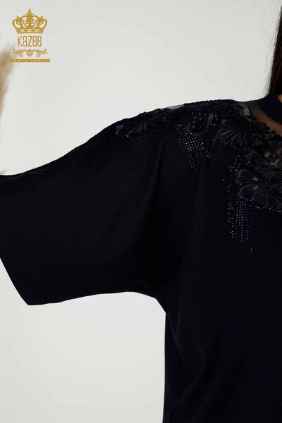 Bluză de damă cu ridicata cu modele florale bleumarin - 79081 | KAZEE - Thumbnail