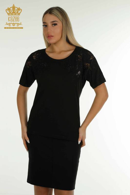 Bluză de damă cu ridicata cu model floral negru - 79093 | KAZEE
