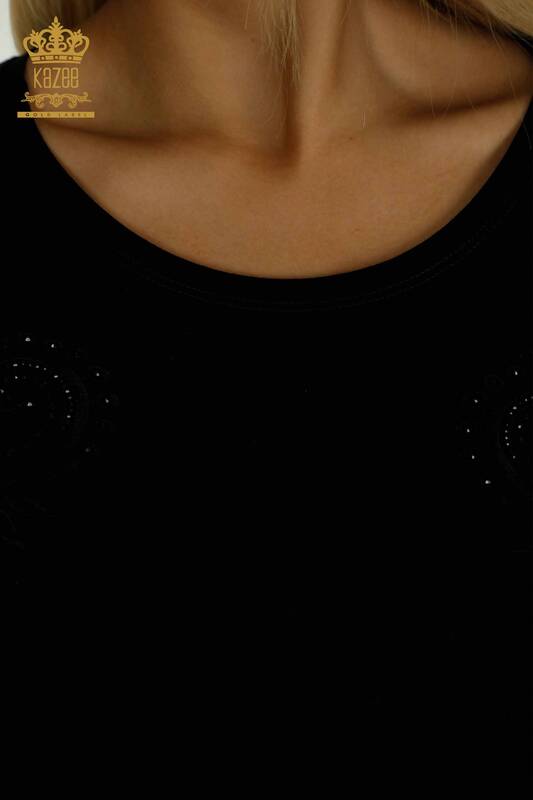 Bluză de damă cu ridicata cu model floral negru - 79093 | KAZEE