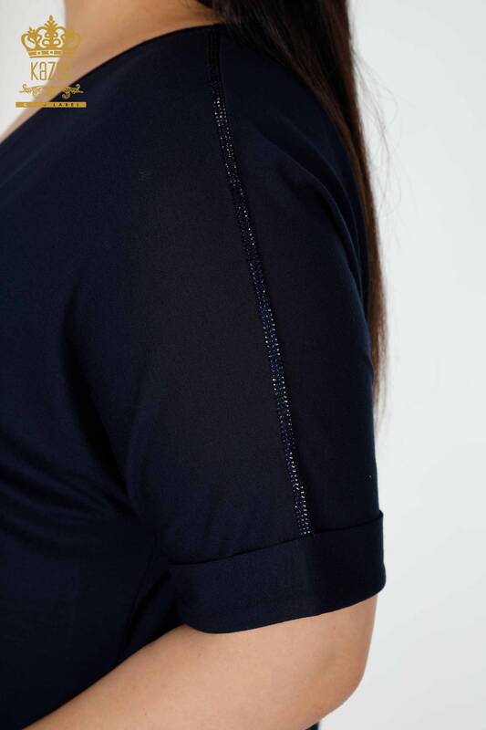 Bluză de damă cu ridicata cu model inimă bleumarin - 77711 | KAZEE