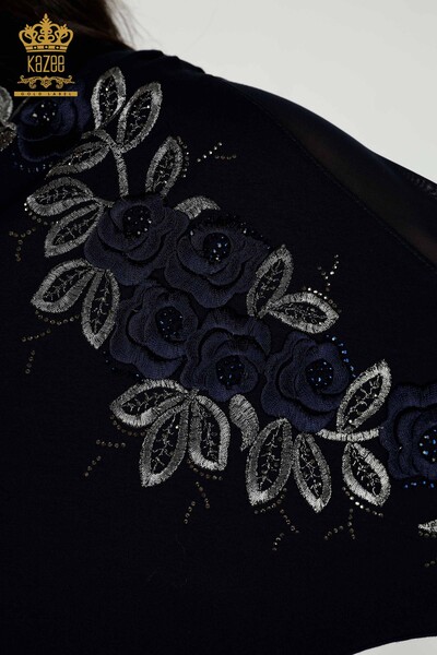 Bluză de damă cu ridicata cu model trandafiri bleumarin - 79095 | KAZEE - Thumbnail