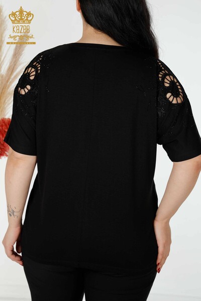 Bluză de damă cu ridicata cu detaliu pe umeri Negru - 77985 | KAZEE - Thumbnail