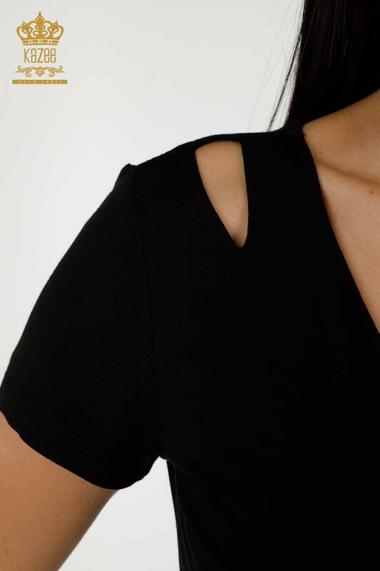 Bluză de damă cu ridicata cu detaliu pe umeri Negru - 79220 | KAZEE