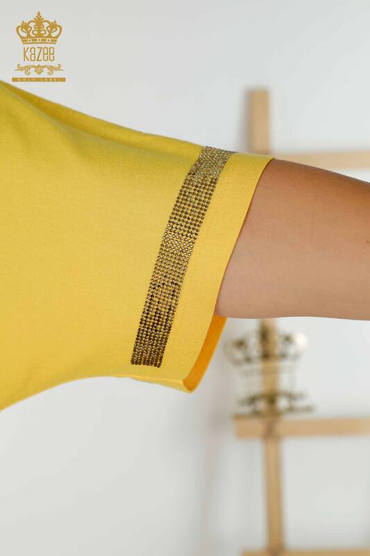 Bluză de damă cu mânecă scurtă galbenă - 79236 | KAZEE