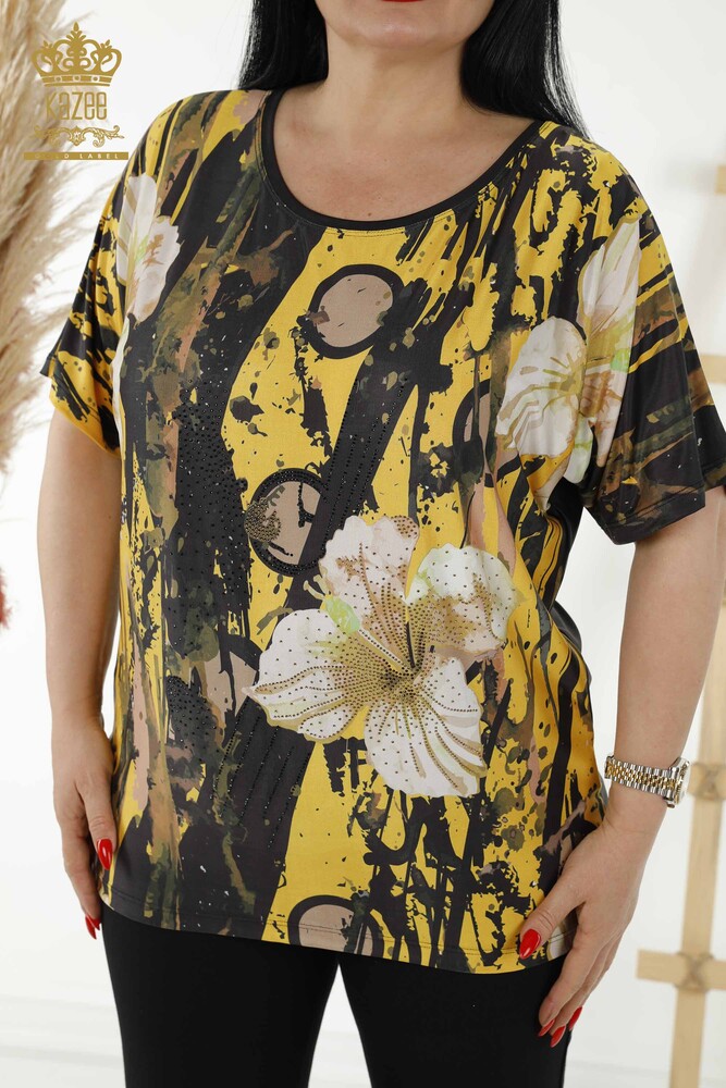 Bluză de damă cu ridicata cu modele florale șofran - 77898 | KAZEE - 2