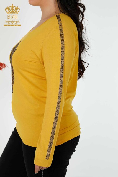 Bluză de damă cu ridicata șofran cu model tigru - 79050 | KAZEE - Thumbnail