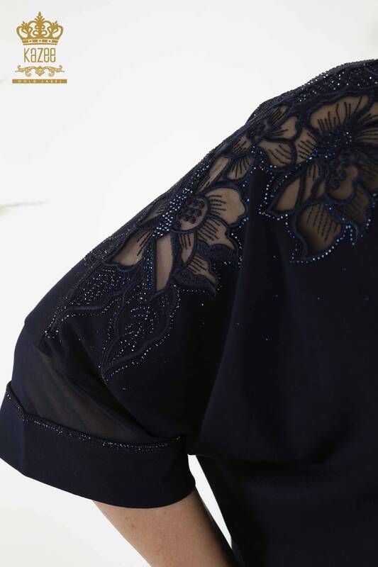Bluză de damă cu ridicata cu detaliu din tul bleumarin - 79065 | KAZEE