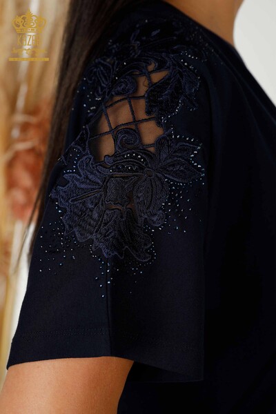Bluză de damă cu ridicata cu detaliu din tul bleumarin - 79390 | KAZEE - Thumbnail