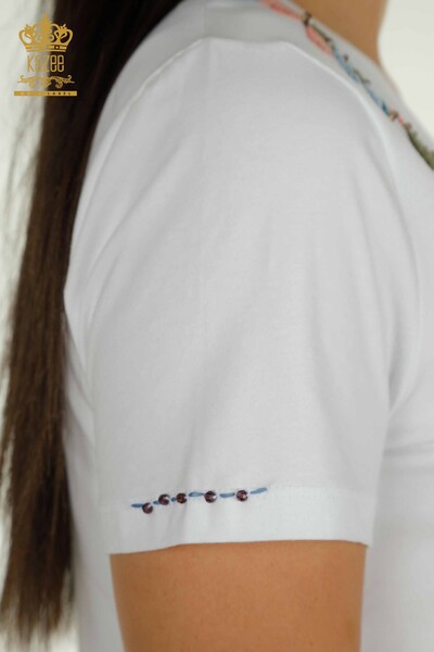 Bluză de damă cu ridicata - Colorată Cu Flori brodate - albă - 79455 | KAZEE - Thumbnail