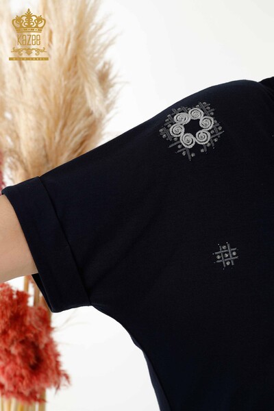 Bluză de damă cu ridicata cu modele florale bleumarin - 78879 | KAZEE - Thumbnail
