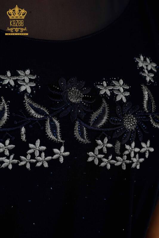 Bluză de damă cu ridicata cu modele florale bleumarin - 79137 | KAZEE