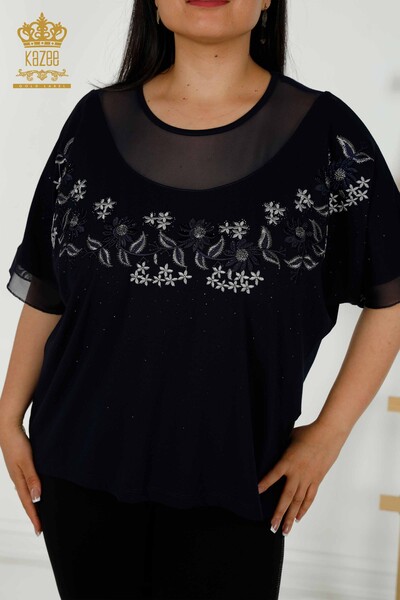 Bluză de damă cu ridicata cu modele florale bleumarin - 79137 | KAZEE - 2