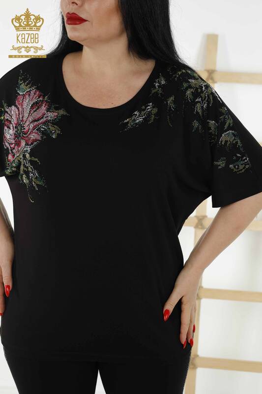 Bluză de damă cu ridicata cu modele florale neagră - 79089 | KAZEE