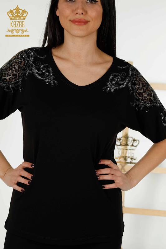 Bluză de damă cu ridicata cu detaliu pe umeri Negru - 79054 | KAZEE