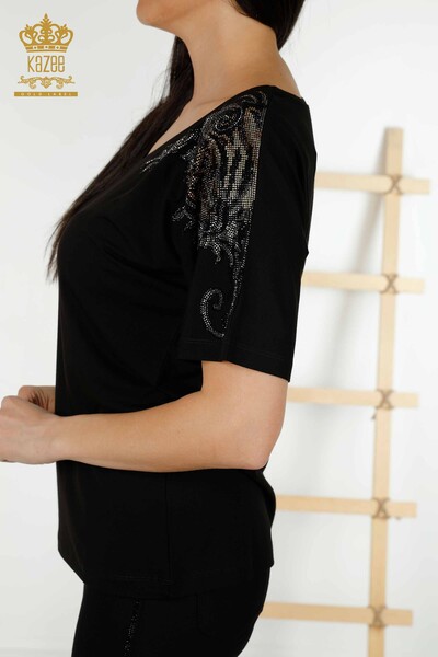 Bluză de damă cu ridicata cu detaliu pe umeri Negru - 79054 | KAZEE - Thumbnail