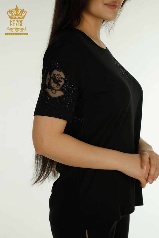 Bluză de damă cu ridicata - Trandafir brodat - negru - 79541 | KAZEE