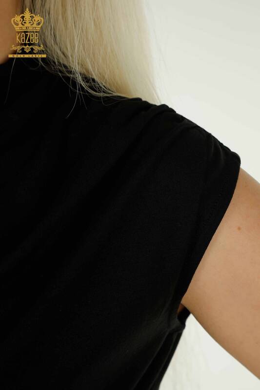 Bluza cu ridicata pentru femei cu maneca zero neagra - 79312 | KAZEE