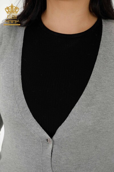 Tricotaj de damă cu ridicata Cardigan cu nasturi gri - 15803 | KAZEE - Thumbnail