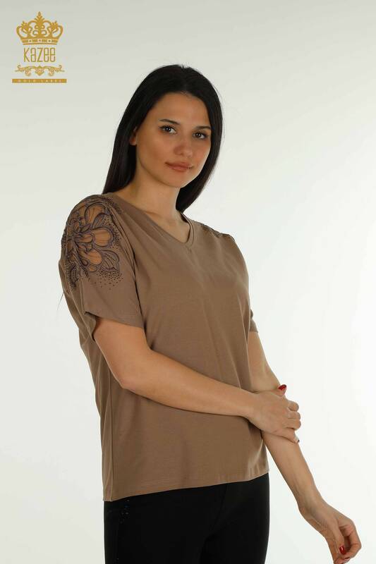 Bluză de damă cu ridicata - Decolteu în V - Maro - 79550 | KAZEE