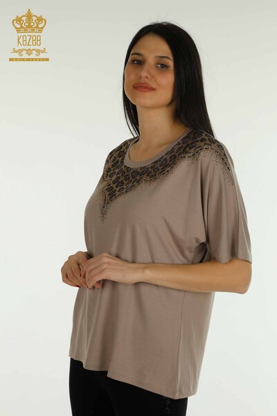 Bluză de damă cu ridicata - brodat leopard - nurcă - 79367 | KAZEE - Thumbnail