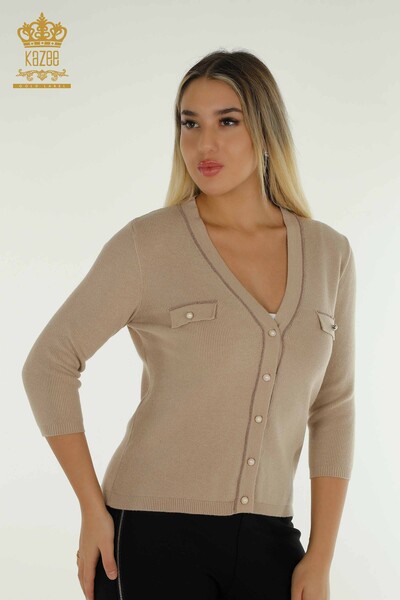 Cardigan cu ridicata pentru femei cu detaliu nasturi Bej - 30366 | KAZEE - 1