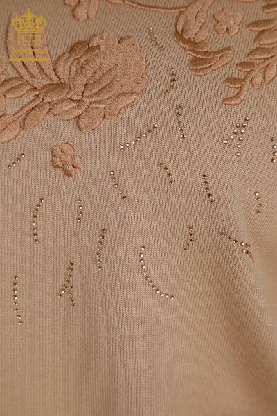 Pulover de tricotaje pentru femei - cu flori brodate - pudra - 16849 | KAZEE - Thumbnail