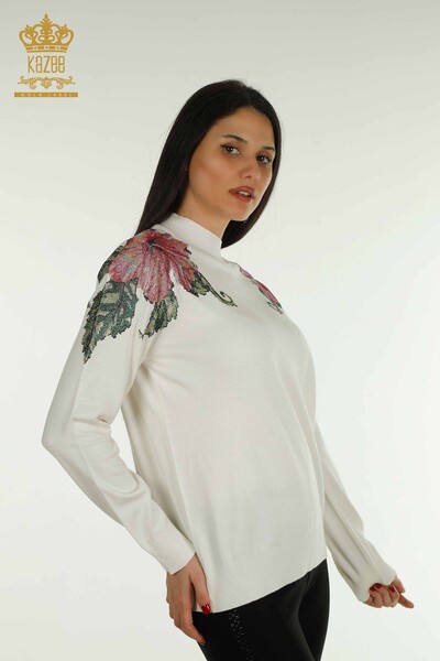 Tricotaj cu ridicata pentru femei Pulover - Umăr flori Detaliat - Ecru - 30542 | KAZEE - Thumbnail