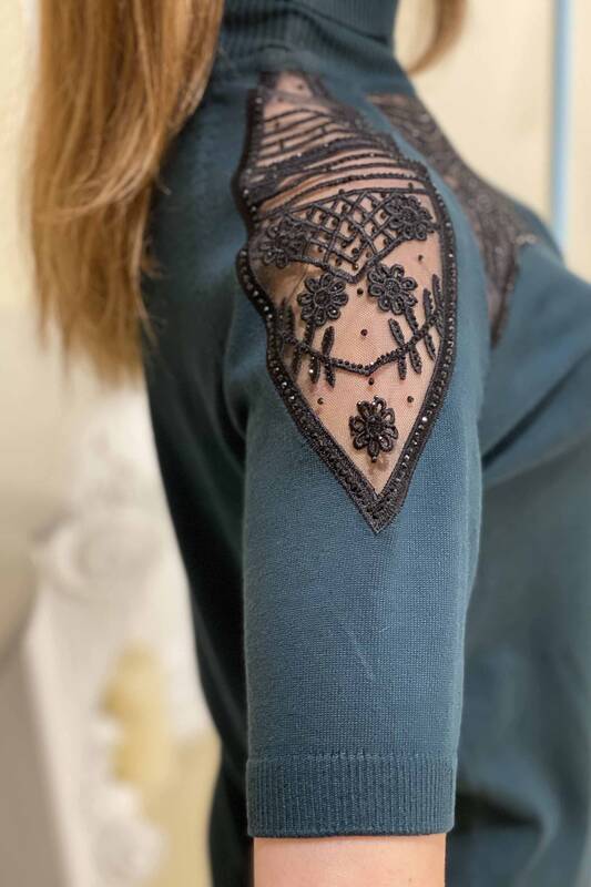 Tricotaj de damă cu ridicata cu gât cu detaliu transparent - 15263 | Kazee