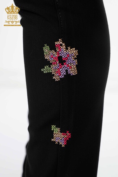Pantaloni en-gros de damă cu flori brodate cu piatră din viscoză - 3410 | KAZEE - Thumbnail