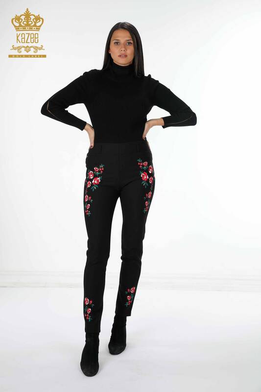 Pantaloni de damă cu ridicata cu broderie cu flori colorate și broderie cu piatră - 3618 | KAZEE