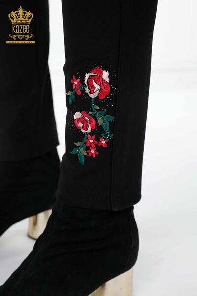 Pantaloni de damă cu ridicata cu broderie cu flori colorate și broderie cu piatră - 3618 | KAZEE - Thumbnail