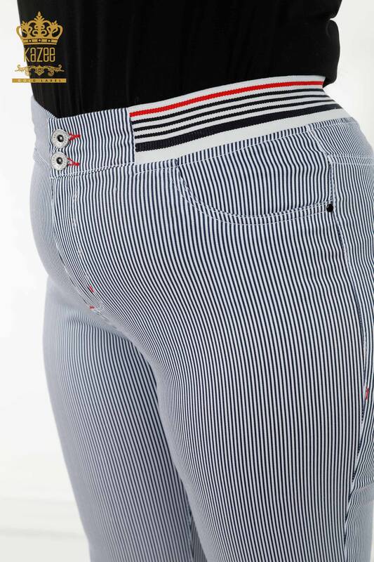 Pantaloni de damă cu ridicata cu buzunar în dungi cu model bleumarin - 3694 | KAZEE
