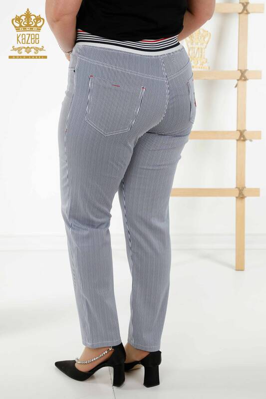 Pantaloni de damă cu ridicata cu buzunar în dungi cu model bleumarin - 3694 | KAZEE